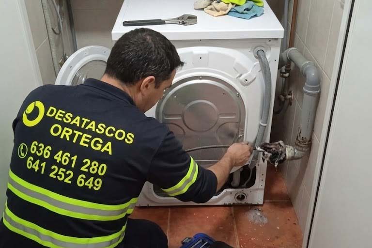 Atasco del desagüe de la lavadora - sevilladesatascos.es